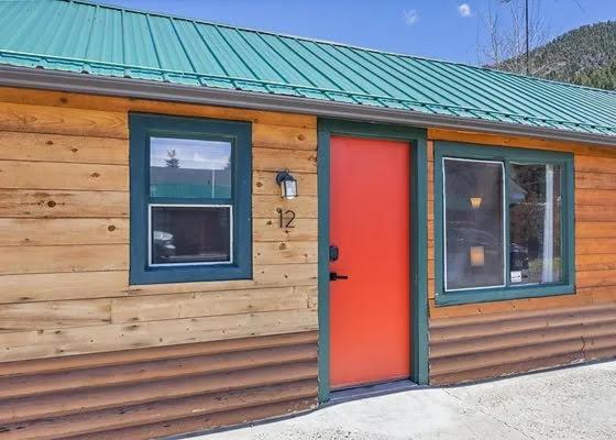 Lift Landing Hotel Idaho Springs Exterior photo