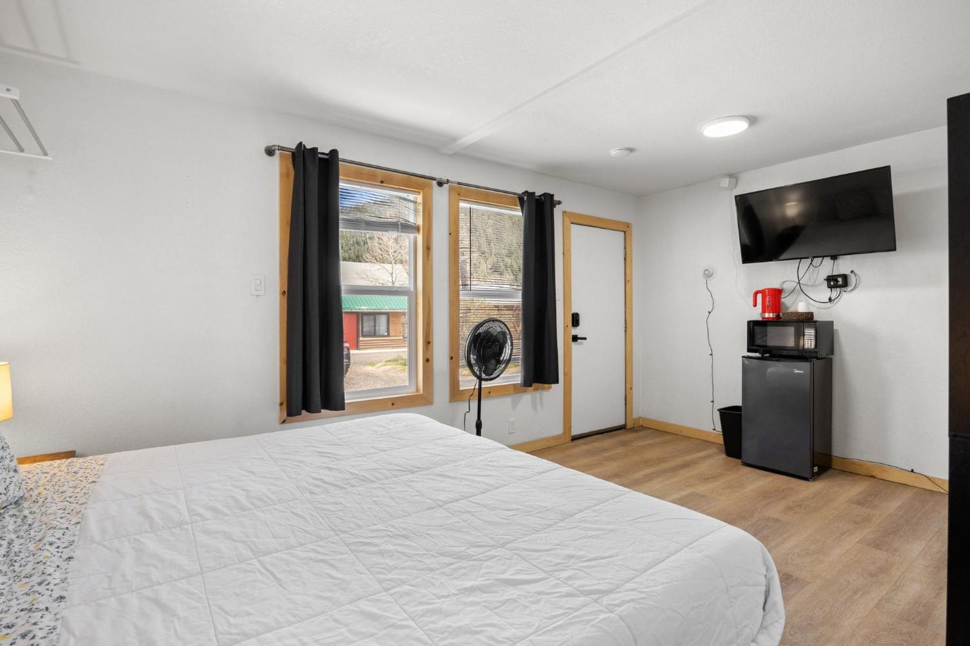 Lift Landing Hotel Idaho Springs Exterior photo