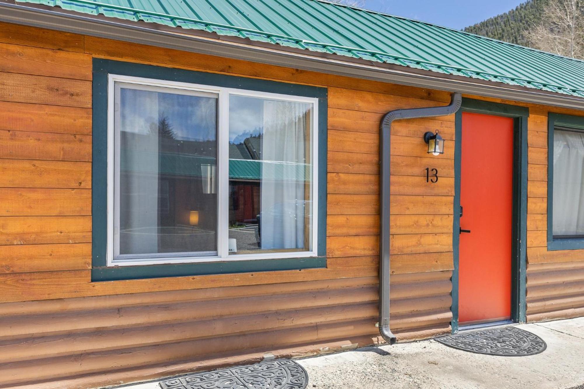 Lift Landing Hotel Idaho Springs Exterior photo