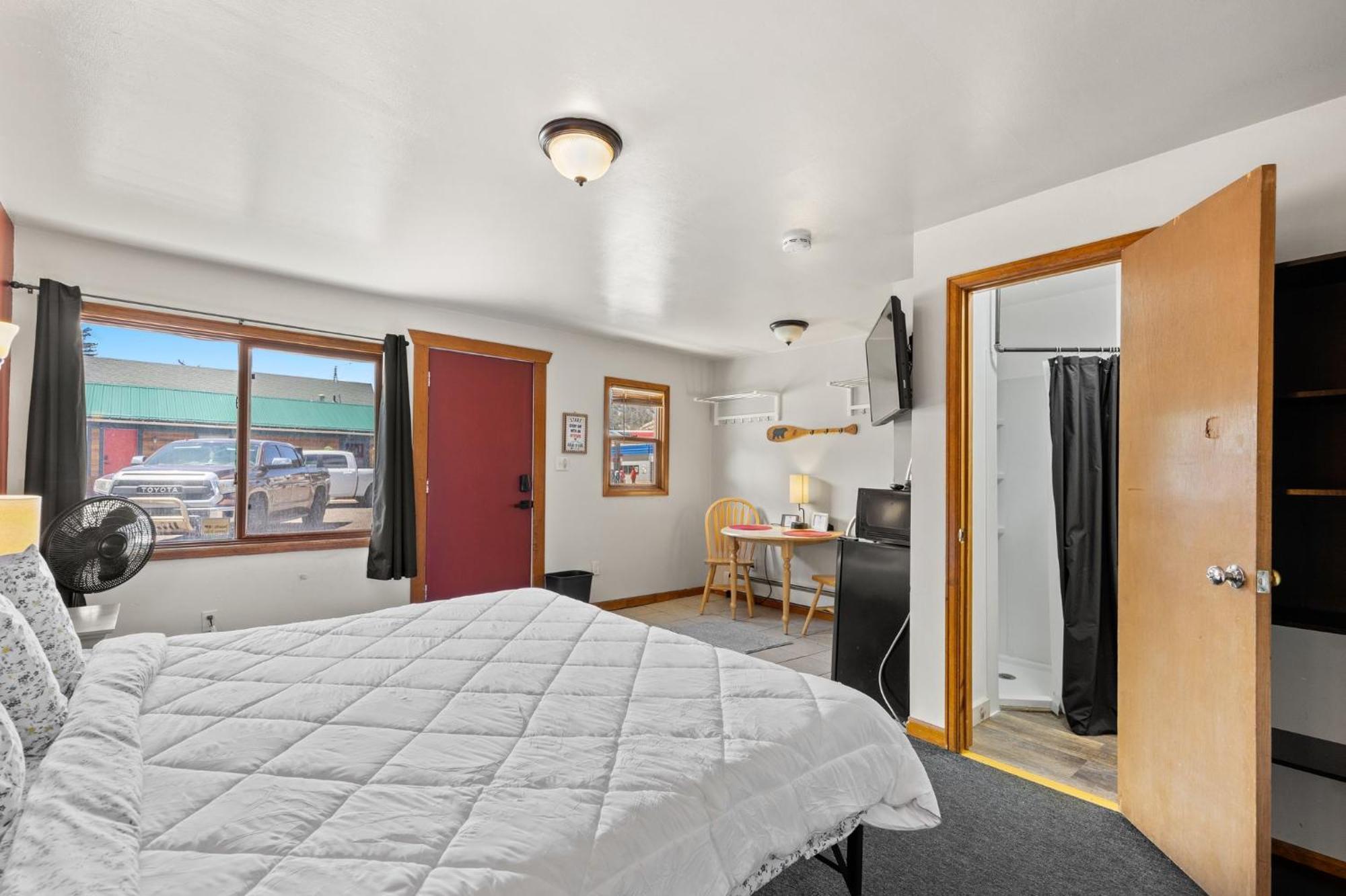 Lift Landing Hotel Idaho Springs Exterior photo