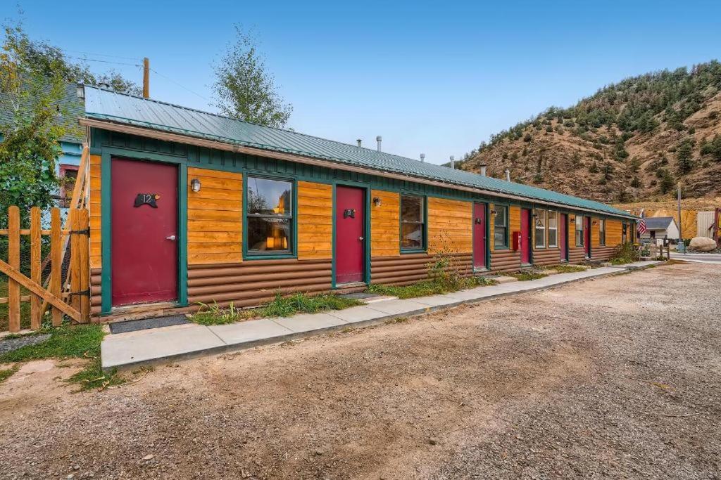 Lift Landing Hotel Idaho Springs Exterior photo